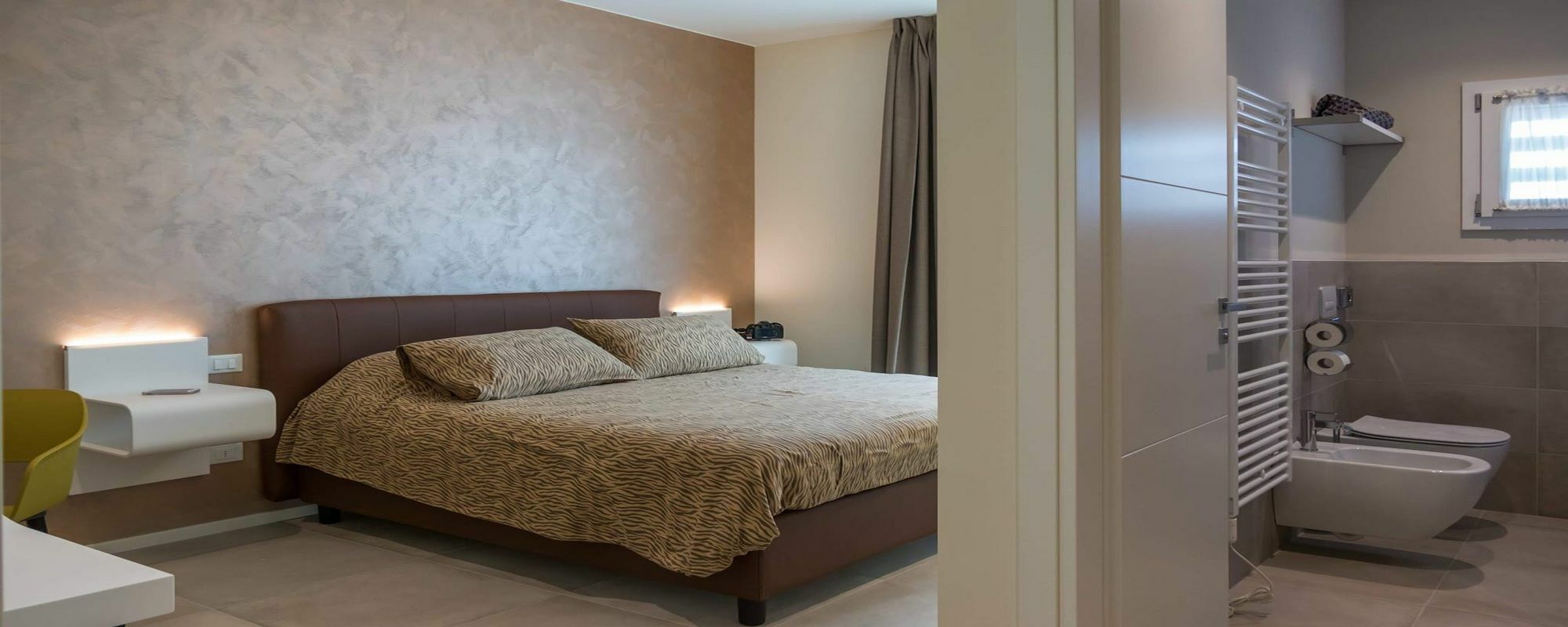 Hotel Buena Onda เปสเคียรา เดล การ์ดา ภายนอก รูปภาพ